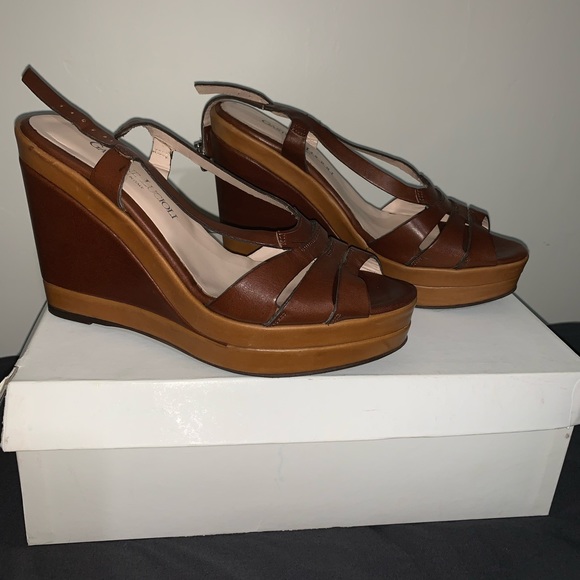 Shoes - Gastone Lucioli Wedges NWT